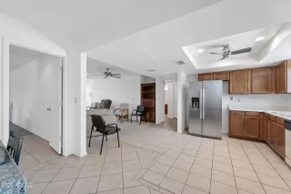 Photo #5: 6915088 Listing