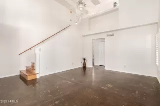 Photo #3: 6915253 Listing