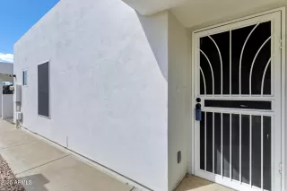 Photo #4: 6915359 Listing