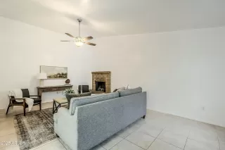 Photo #3: 6915435 Listing