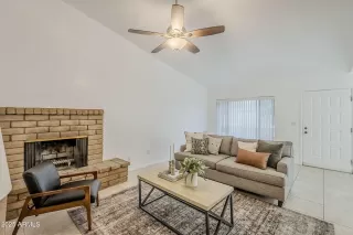 Photo #5: 6915435 Listing