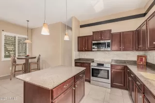 Photo #5: 6915453 Listing 