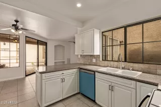Photo #4: 6915488 Listing 