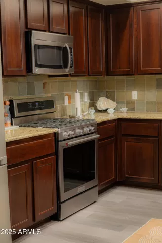 Photo #4: 6915667 Listing 