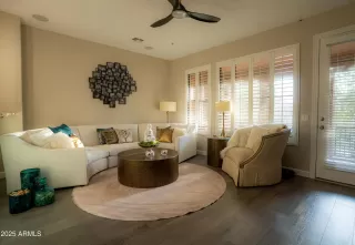 Photo #5: 6915667 Listing 