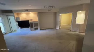 Photo #6: 6915744 Listing 