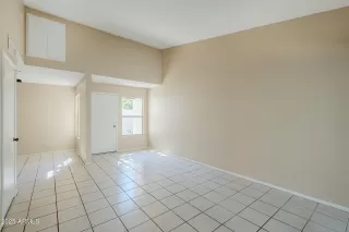 Photo #3: 6915784 Listing 