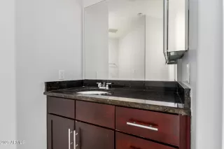 Photo #4: 6915848 Listing