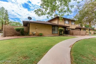 Photo #3: 6915873 Listing