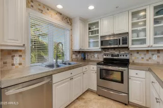 Photo #4: 6915929 Listing 