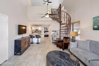 Photo #1: 6915967 Listing