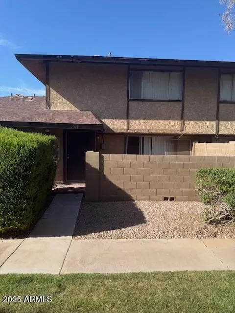 MLS: 6916166 Condo For Sale