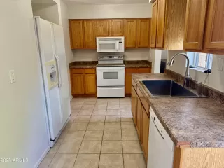 Photo #2: 6916166 Listing