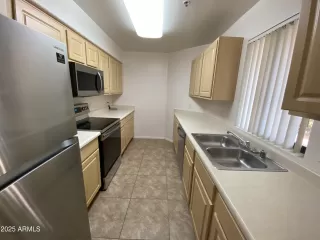 Photo #4: 6916259 Listing 