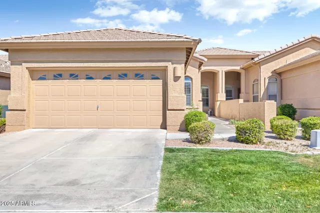 MLS: 6916330 Condo For Sale