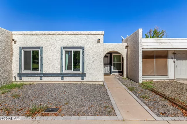 MLS: 6916469 Condo For Sale