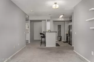 Photo #6: 6916497 Listing 