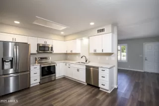 Photo #1: 6916661 Listing