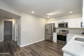 Photo #2: 6916661 Listing