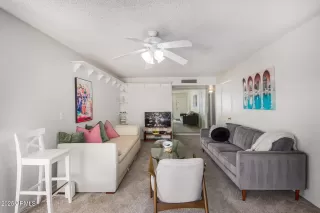 Photo #2: 6916783 Listing
