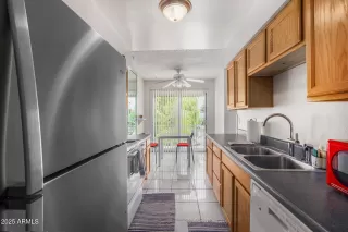 Photo #3: 6916783 Listing