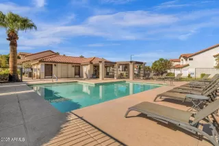 Photo #1: 6916825 Listing 