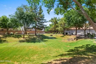 Photo #1: 6917000 Listing