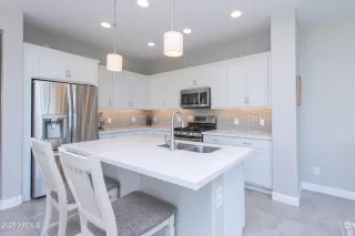 Photo #6: 6917121 Listing