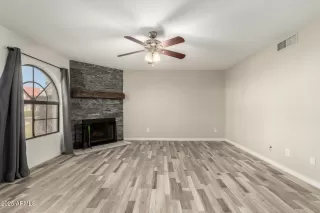 Photo #4: 6917179 Listing 