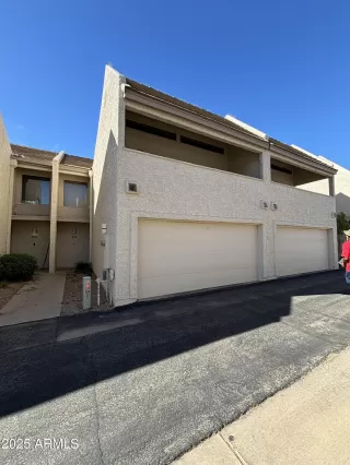More Details about MLS # 6917235 : 827 E REDONDO DRIVE
