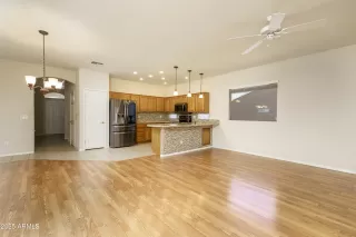 Photo #4: 6917488 Listing