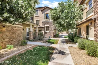 Photo #2: 6917489 Listing