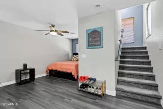 Photo #6: 6917489 Listing