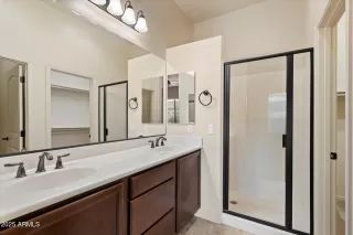 Photo #6: 6917793 Listing