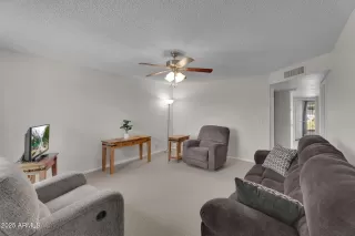 Photo #2: 6917797 Listing