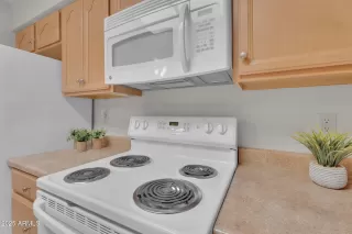 Photo #3: 6917797 Listing