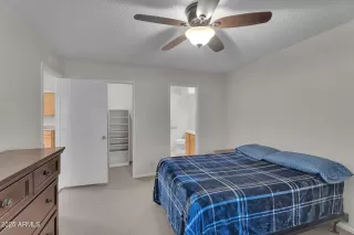 Photo #5: 6917797 Listing