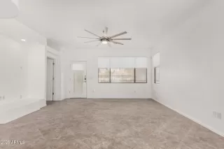 Photo #5: 6918036 Listing