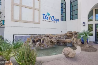 Photo #5: 6918054 Listing