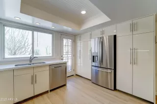 Photo #1: 6918188 Listing