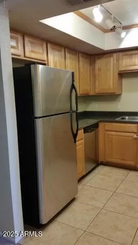 Photo #3: 6918401 Listing