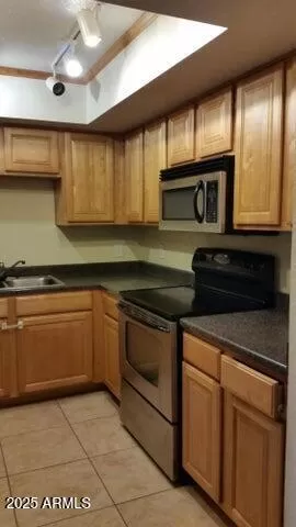 Photo #4: 6918401 Listing