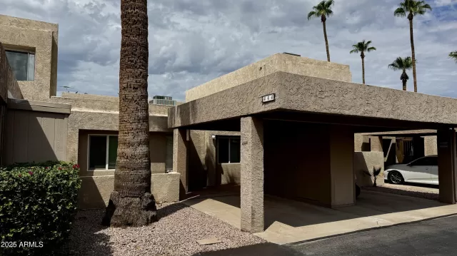MLS: 6918539 Condo For Sale