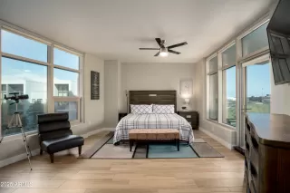 Photo #5: 6918674 Listing