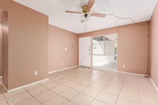 Photo #4: 6918759 Listing