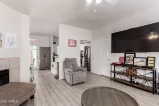 Photo #4: 6918803 Listing 