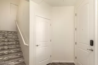 Photo #2: 6919082 Listing