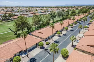 Photo #5: 6919470 Listing