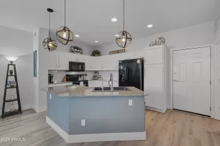 Photo #2: 6919495 Listing 