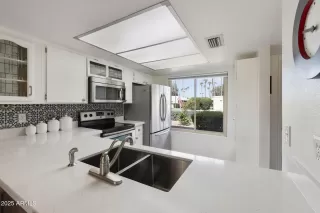 Photo #3: 6919783 Listing 